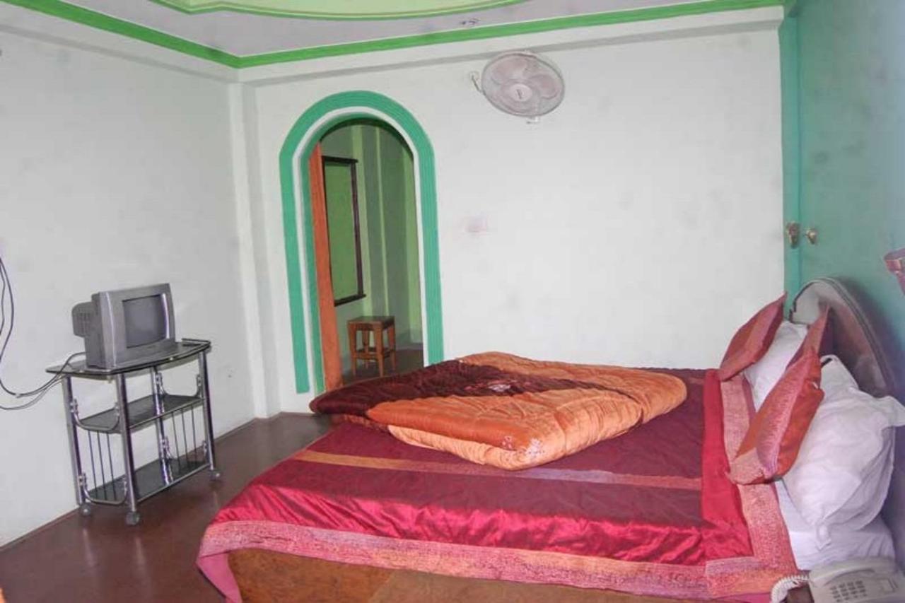 Goroomgo Hotel Shivay Near Kausani Chouraha - Mountain View - Excellent Customer Service Dış mekan fotoğraf